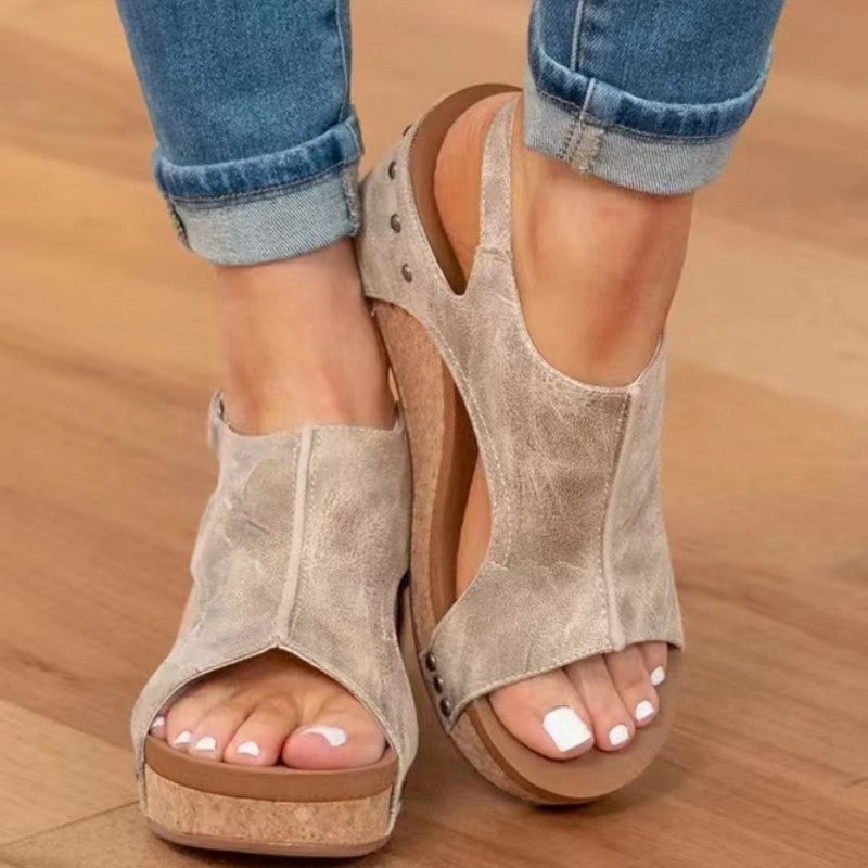 Sandalen Plateau Wedge Peep Toe Nieten