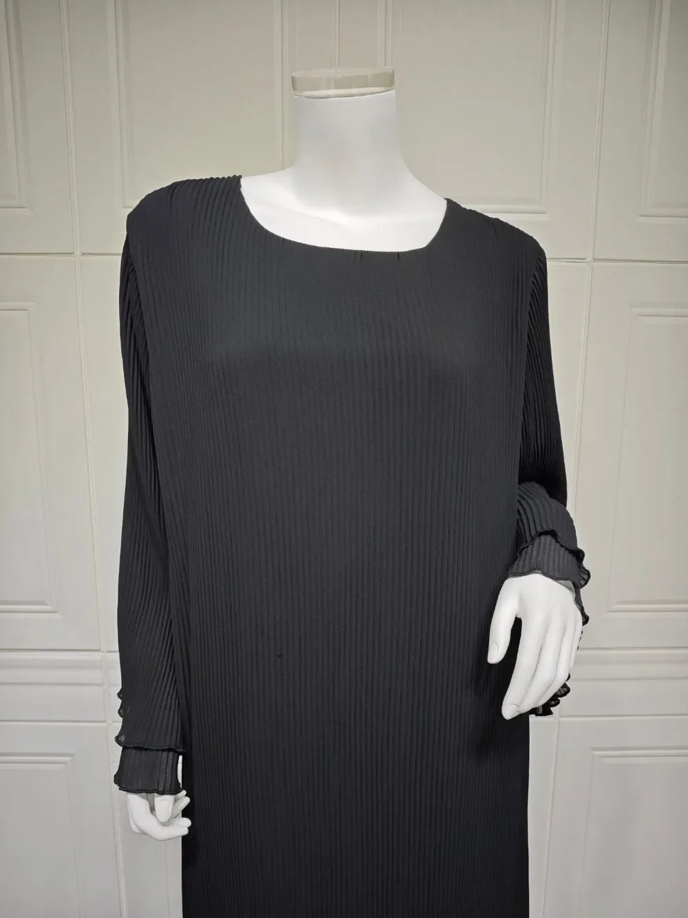 Abaya Kleid Falten Langarm Bescheiden