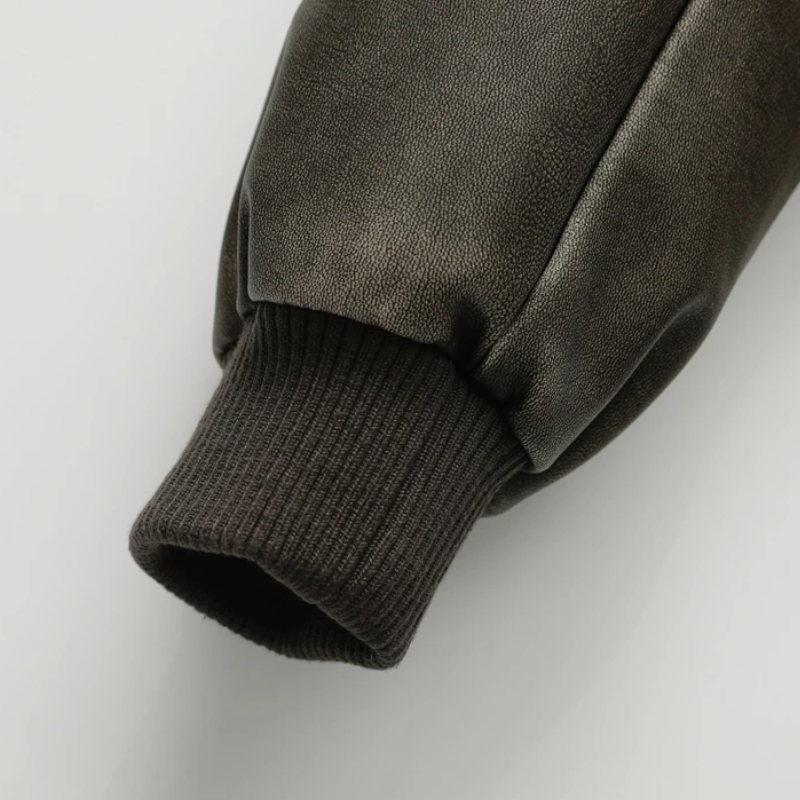 Damen Lederjacke Bombermodell mit gerippten Bündchen und Reißverschlusstaschen