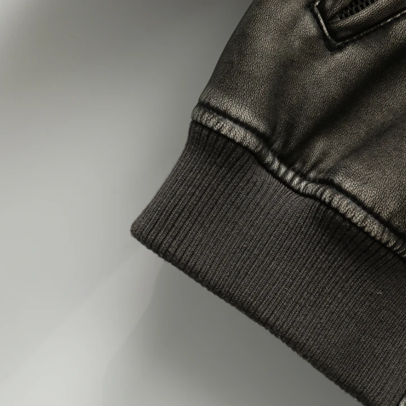 Damen Lederjacke Bombermodell mit gerippten Bündchen und Reißverschlusstaschen