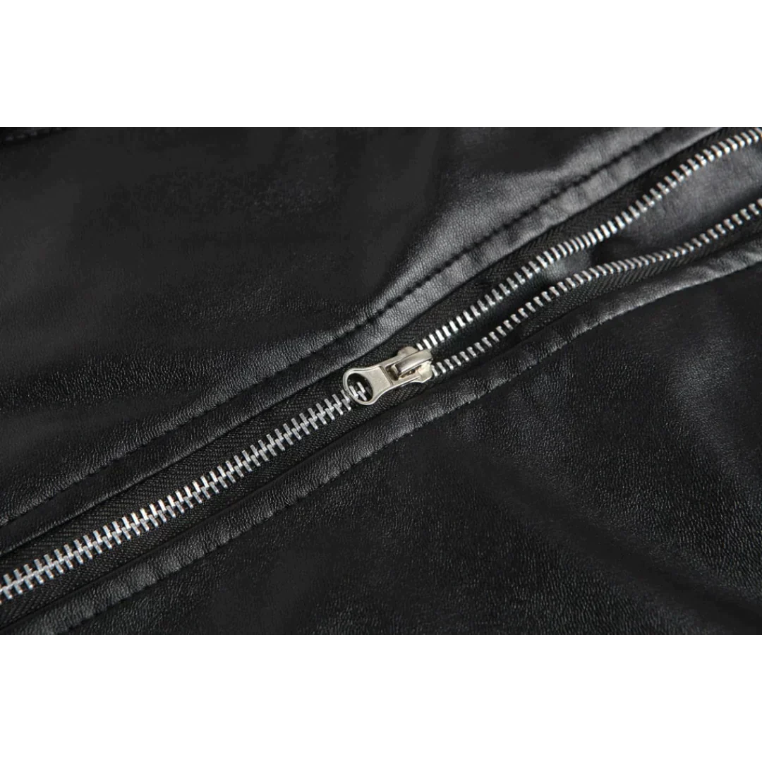 Herren Lederjacke Im Stil Mit Gürtel Modern & Funktional