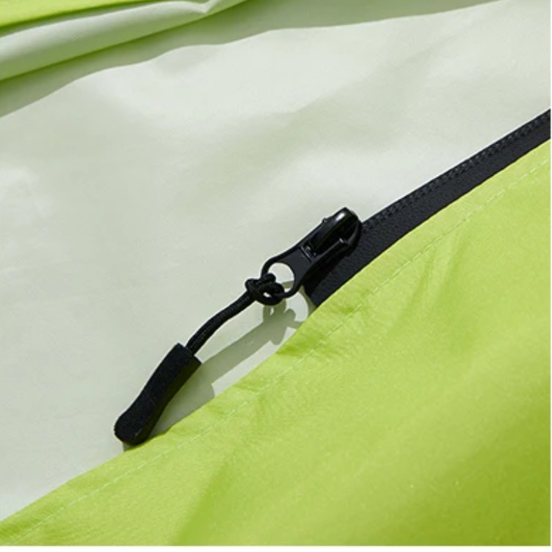 Leichtgewicht wasserdichte Damen Regenjacke mit Kapuze für draußen