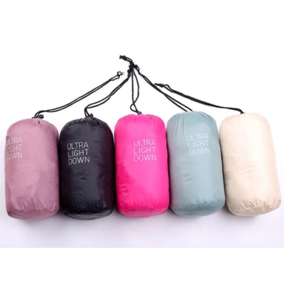 Damen Slim Fit Daunenjacke mit Stehkragen Reißverschluss