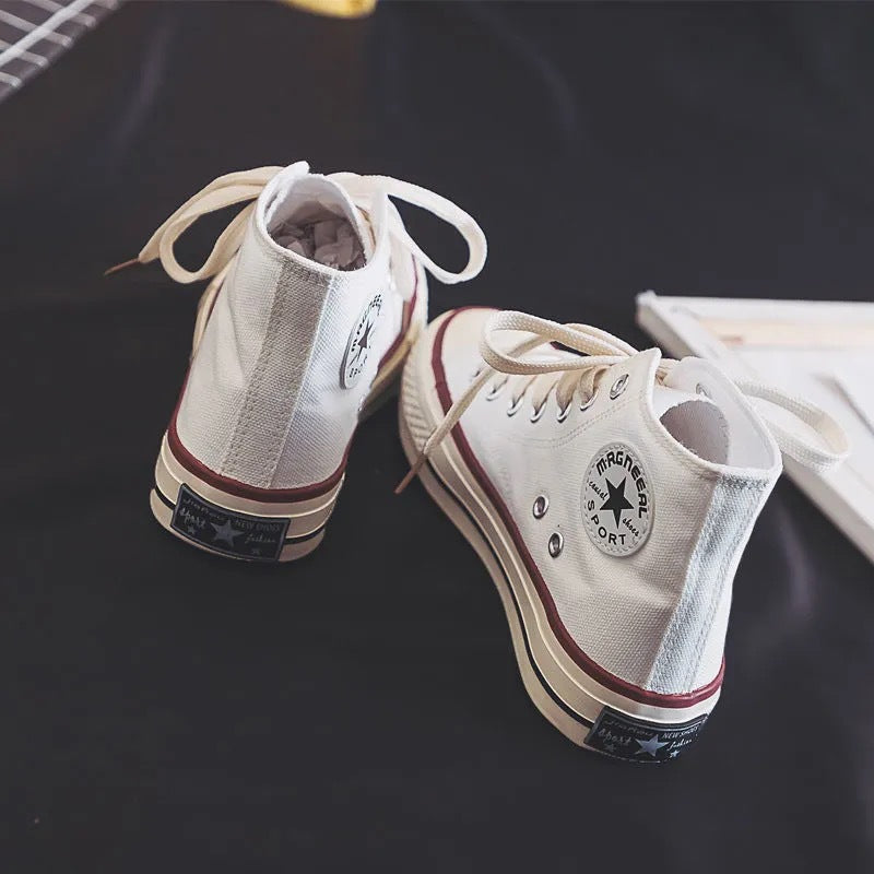 Damen Hochformat Sneakers aus leichtem und atmungsaktivem Canvas mit klassischem Design