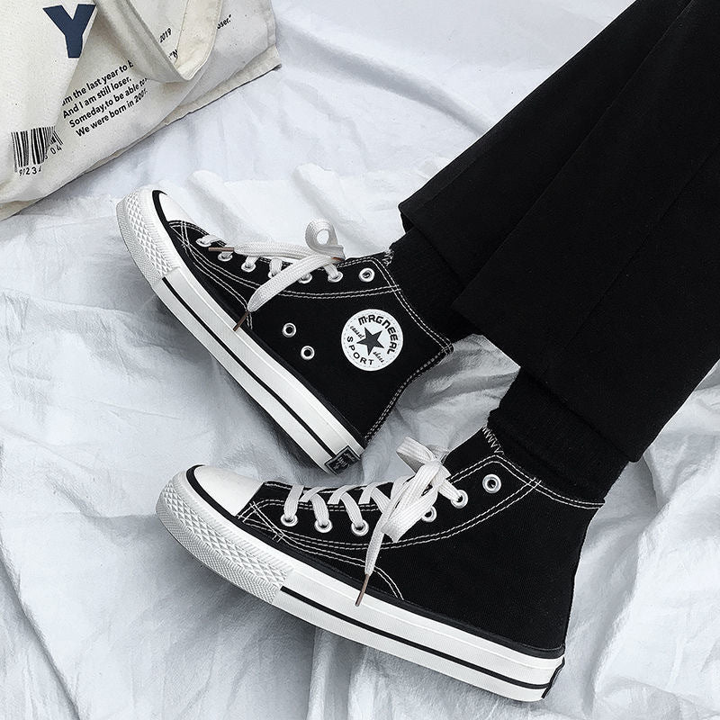 Damen Hochformat Sneakers aus leichtem und atmungsaktivem Canvas mit klassischem Design