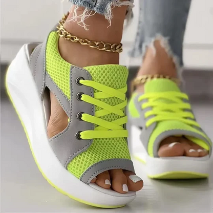 Plateau Sandalen Peep Toe Zeitlos