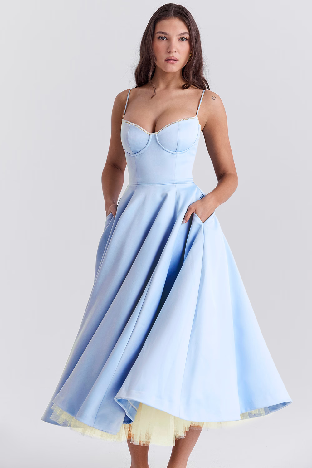 Damen Elegantes Abendkleid aus Satin