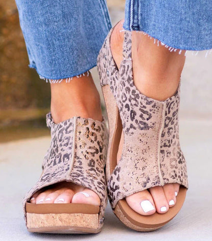 Sandalen Plateau Wedge Peep Toe Nieten