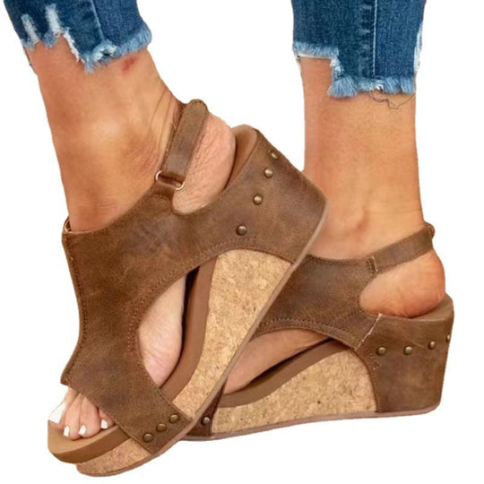 Sandalen Plateau Wedge Peep Toe Nieten
