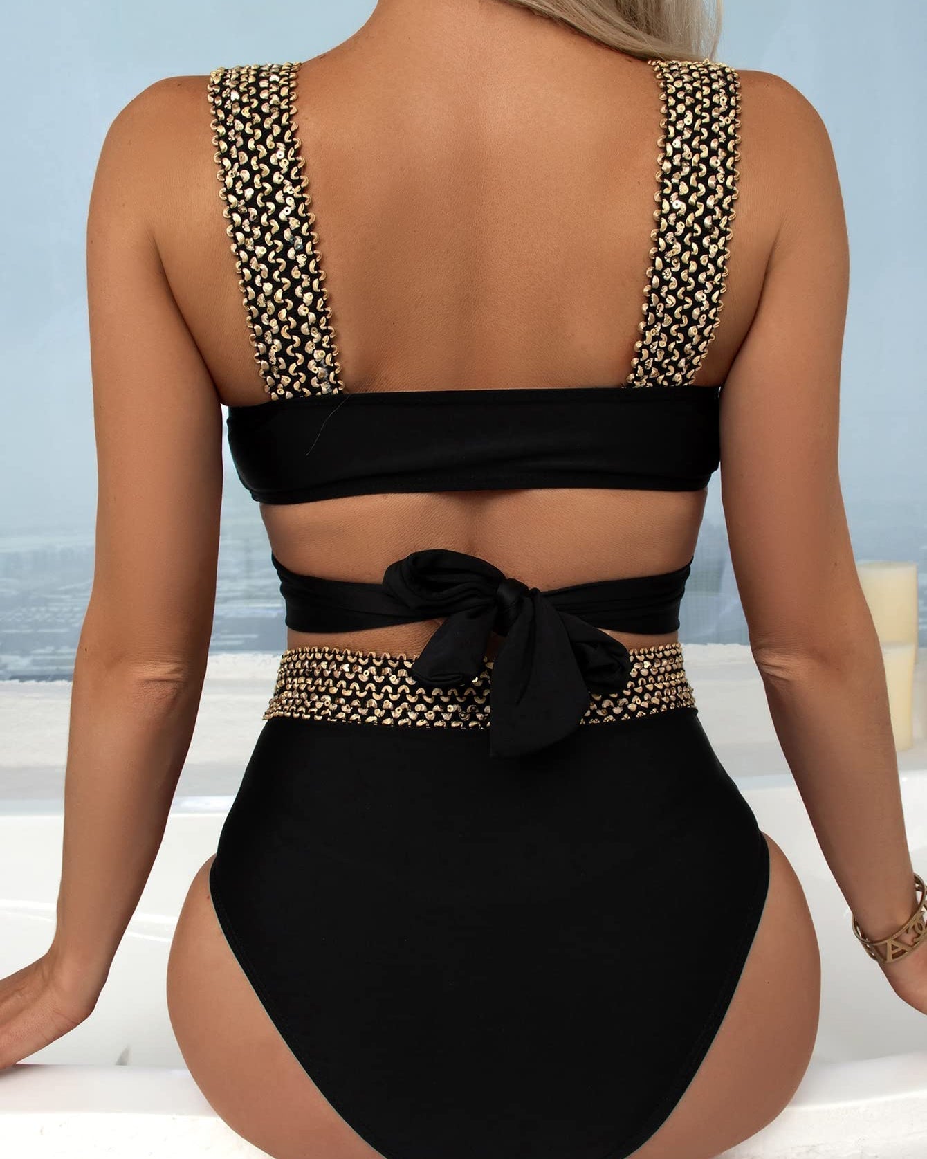 Damen Bikini Gold mit Überkreuzten Trägern und Hoher Taille