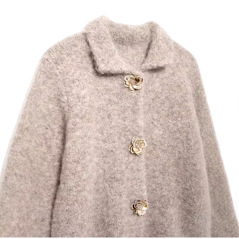 Fudus | Eleganter Bouclé Strickjacke Mit Blumenknöpfen