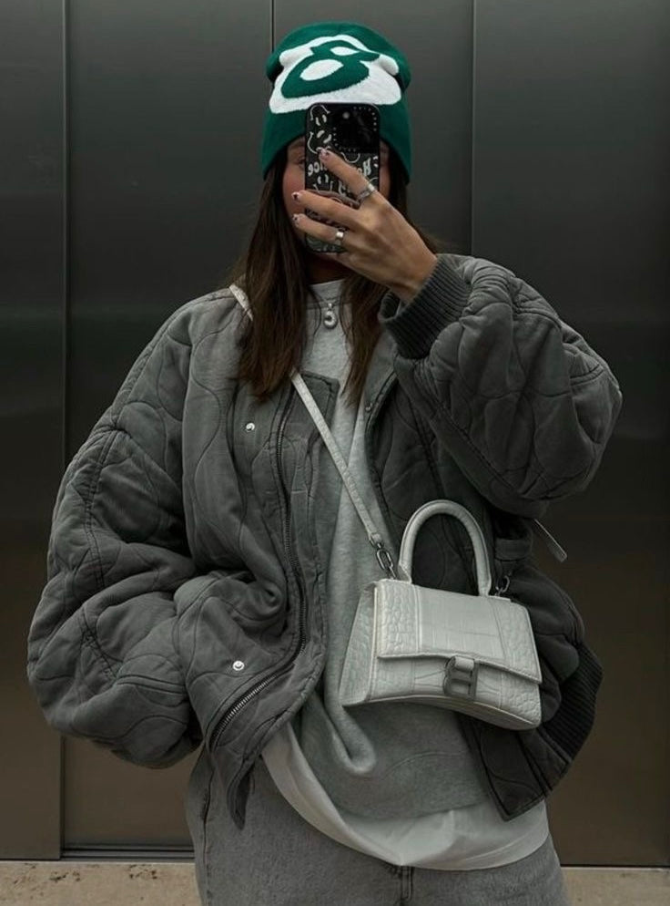 Damen Bomberjacke im Modernen Look