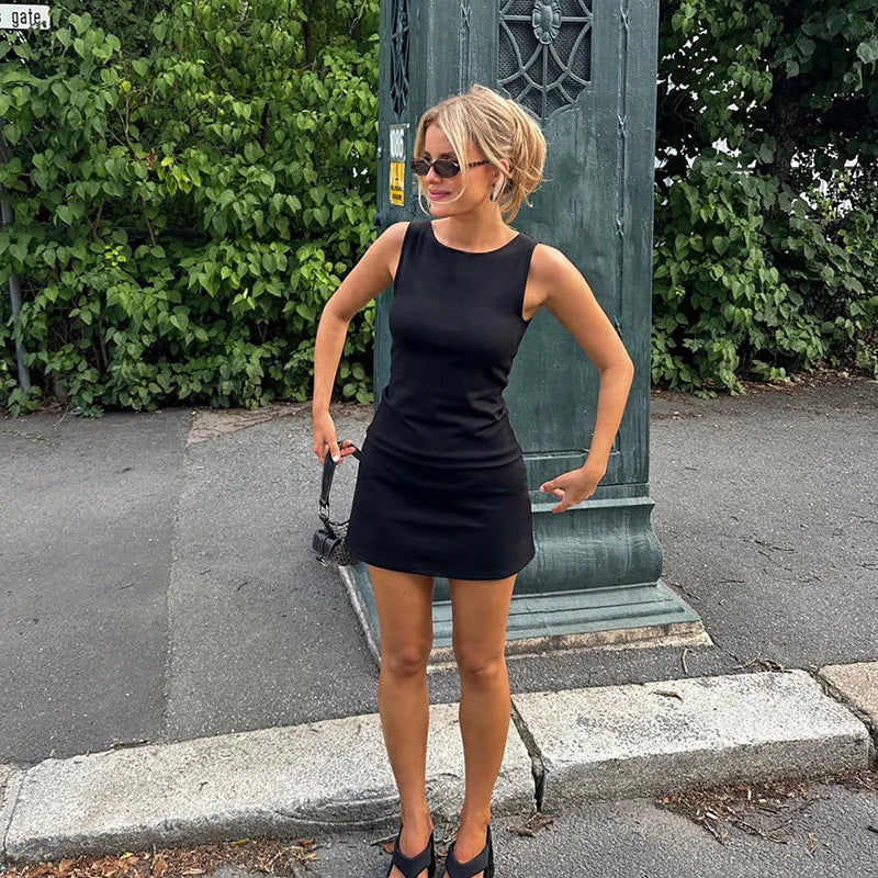 Damen Minikleid Ärmellos Mit Schmaler Passform Und A Linien Silhouette