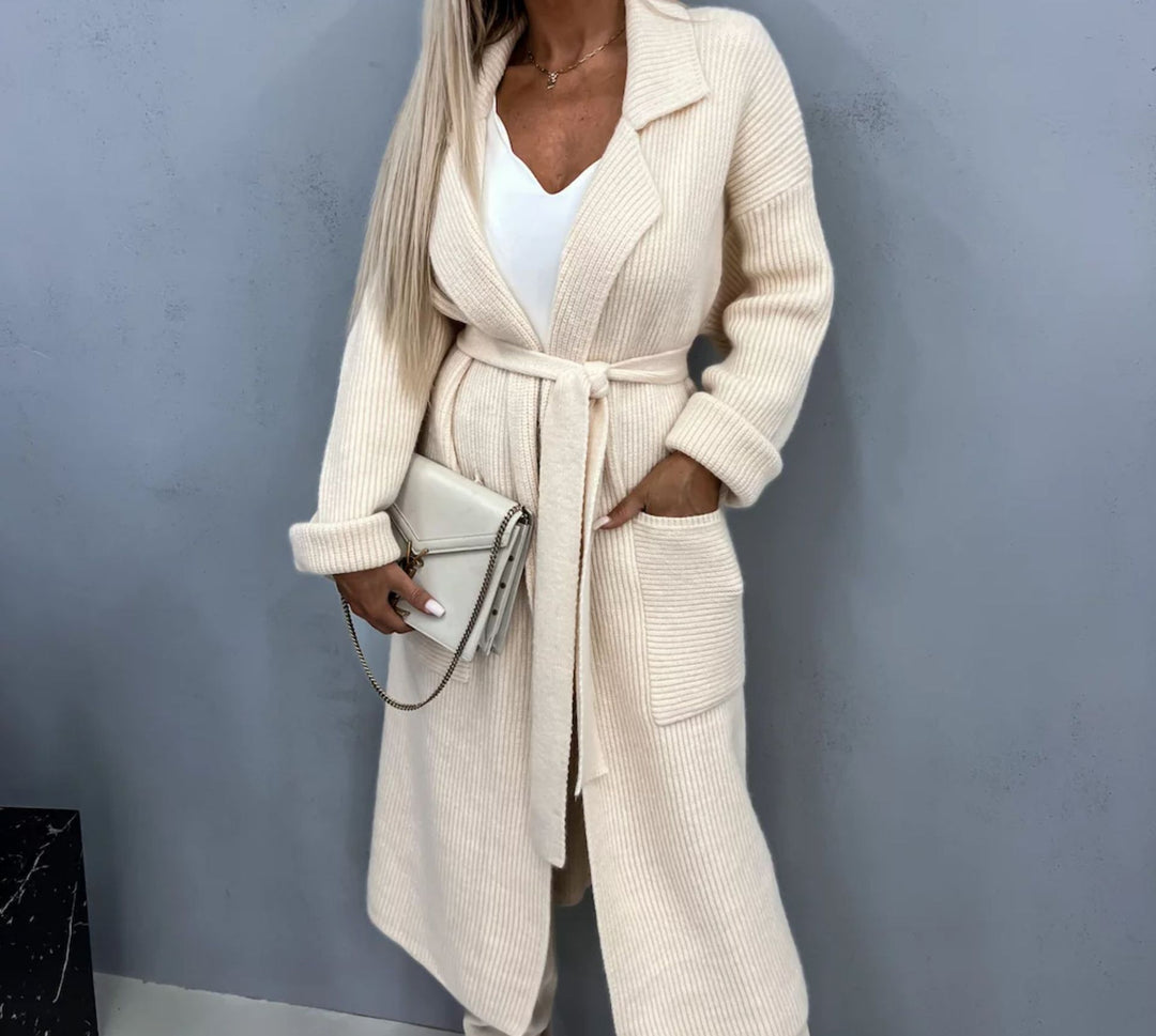 Damen Kuscheliger Strickmantel mit Gürtel und praktischen Taschen Fudus
