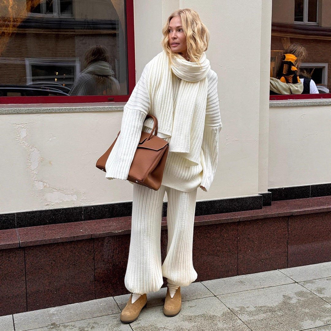 Damen komfortabler Strickanzug mit lässigem Schnitt und weich fließendem Material Fudus