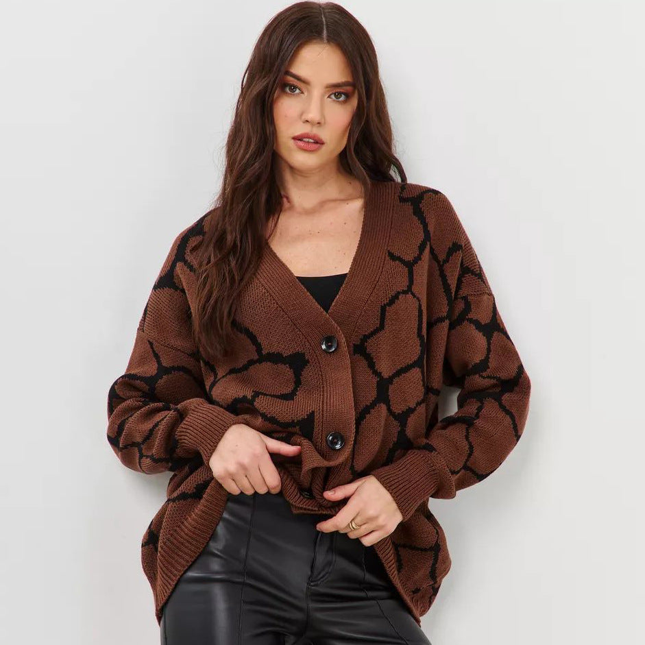 Damen Grobstrickjacke mit modernem Muster und Knopfdetails Fudus