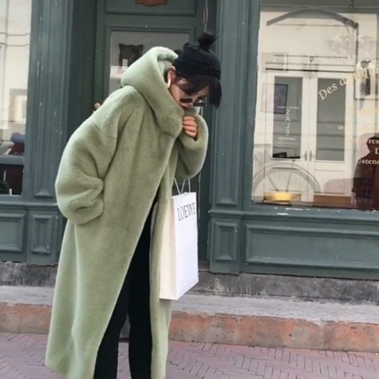 Damen Kuschelmantel mit Kapuze aus weichem Plüsch Fudus