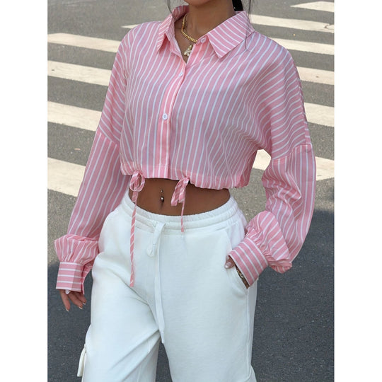 Damen Kurzes Hemd mit gestreiftem Design und Bindedetails Fudus