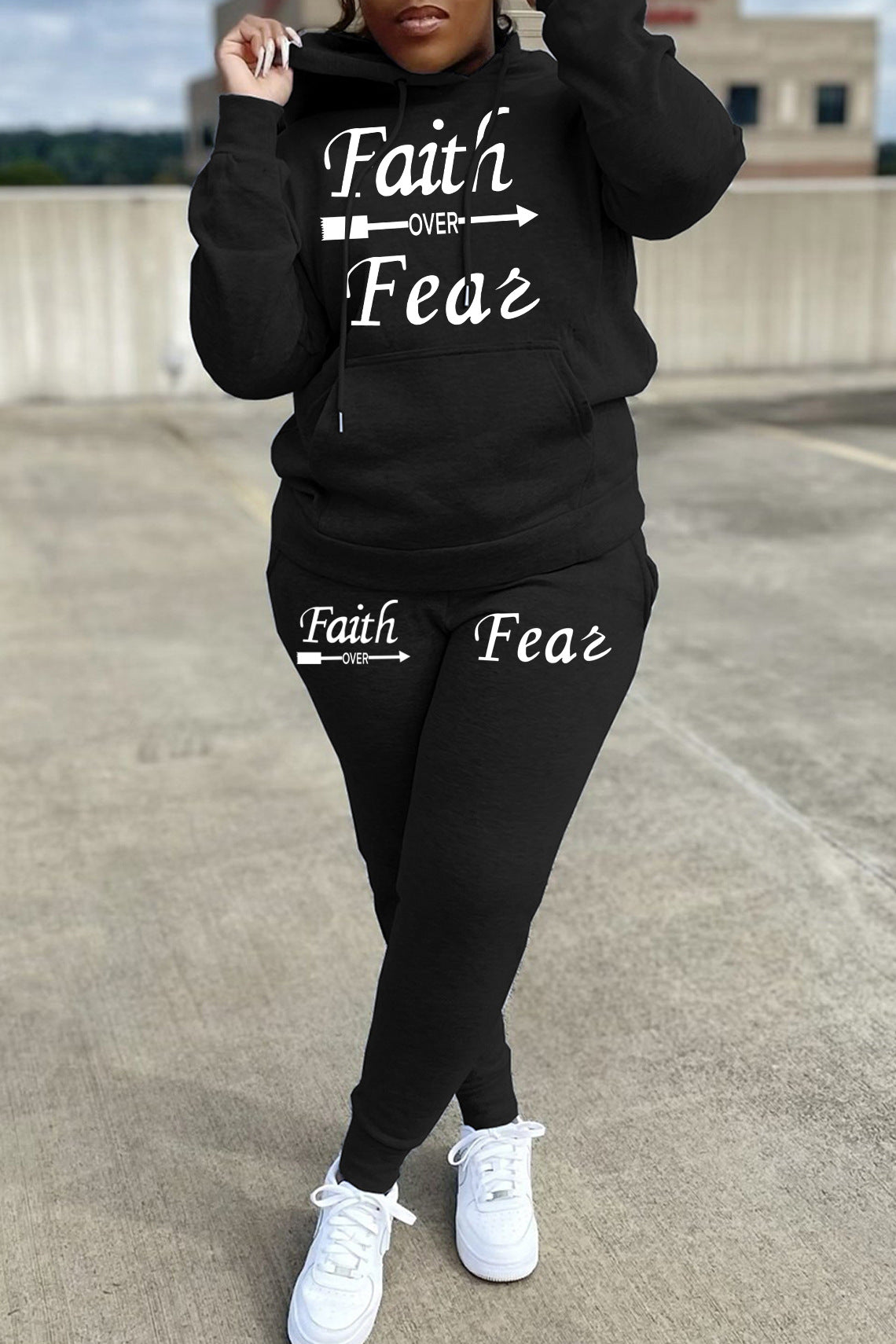 Damen Hoodie und Jogginghose Set mit inspirierendem Spruch Fudus
