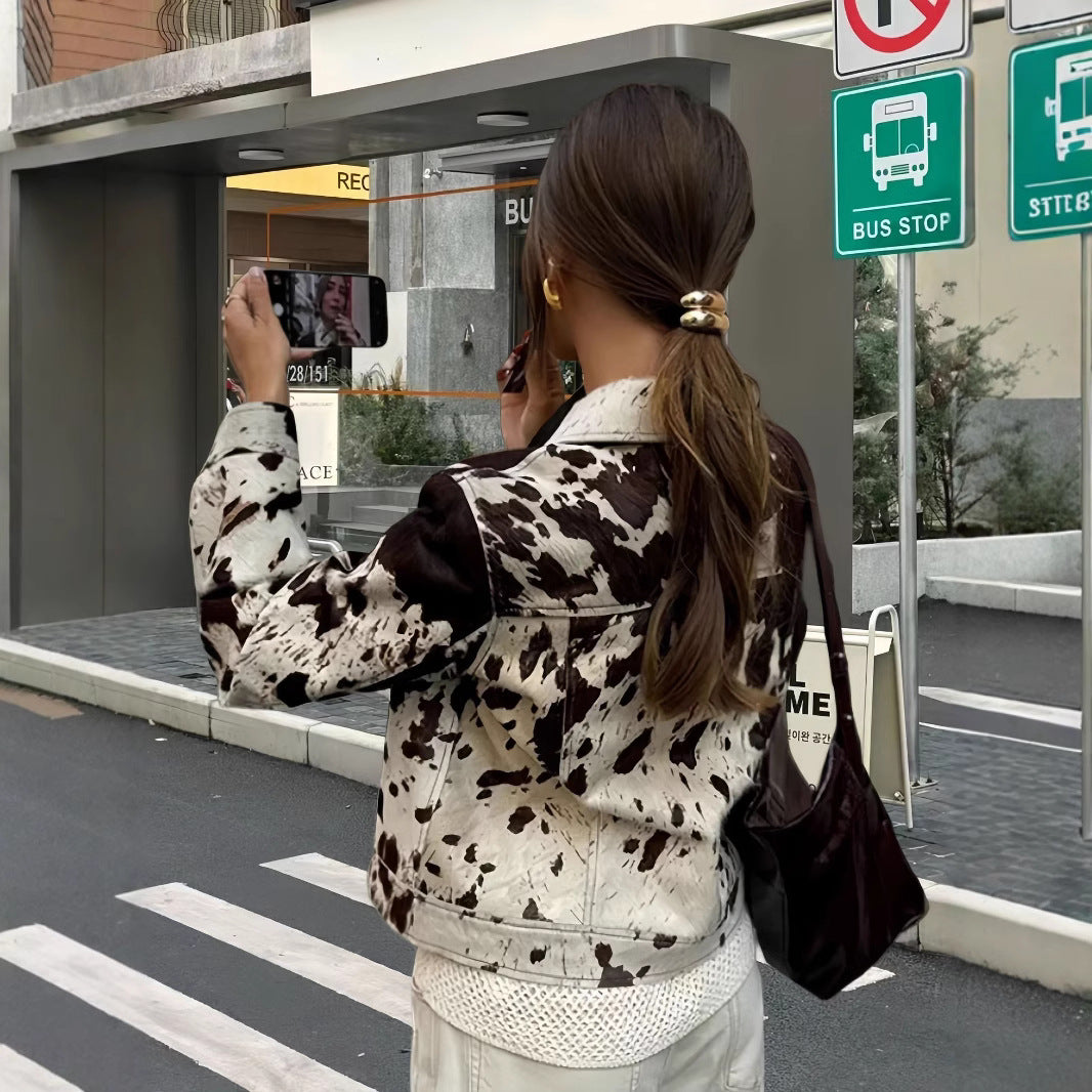 Damen Kunstlederjacke mit auffälligem Tierornament Fudus