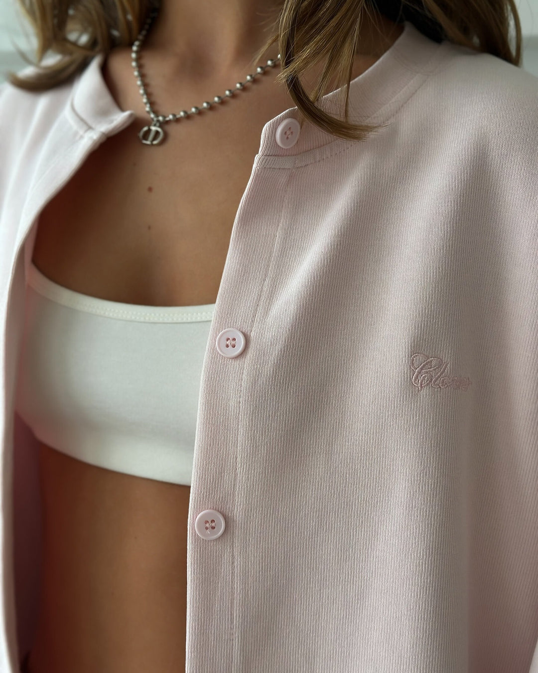 Damen lässige Strickjacke mit feinen Knopfdetails Fudus