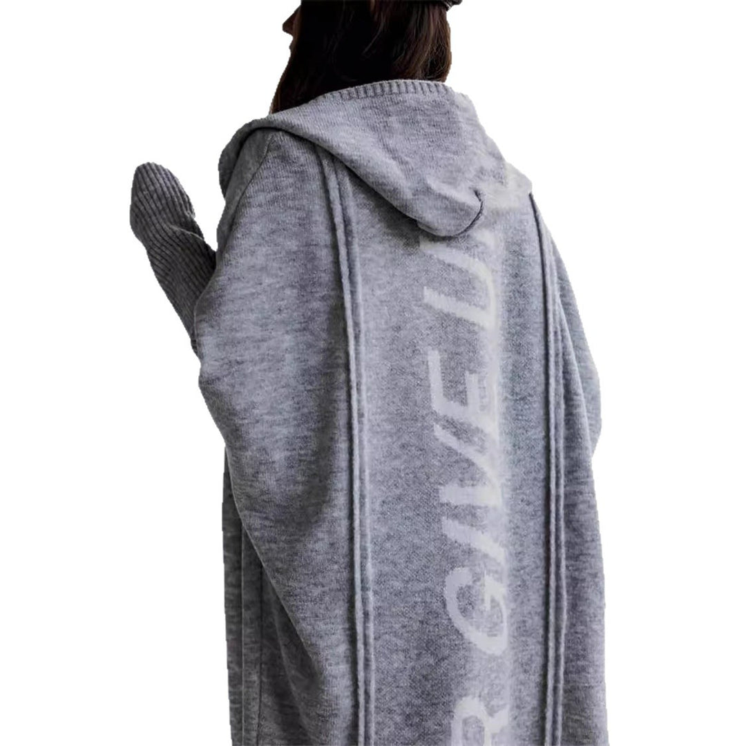 Damen Kapuzenponcho mit modernem Schriftzug Fudus