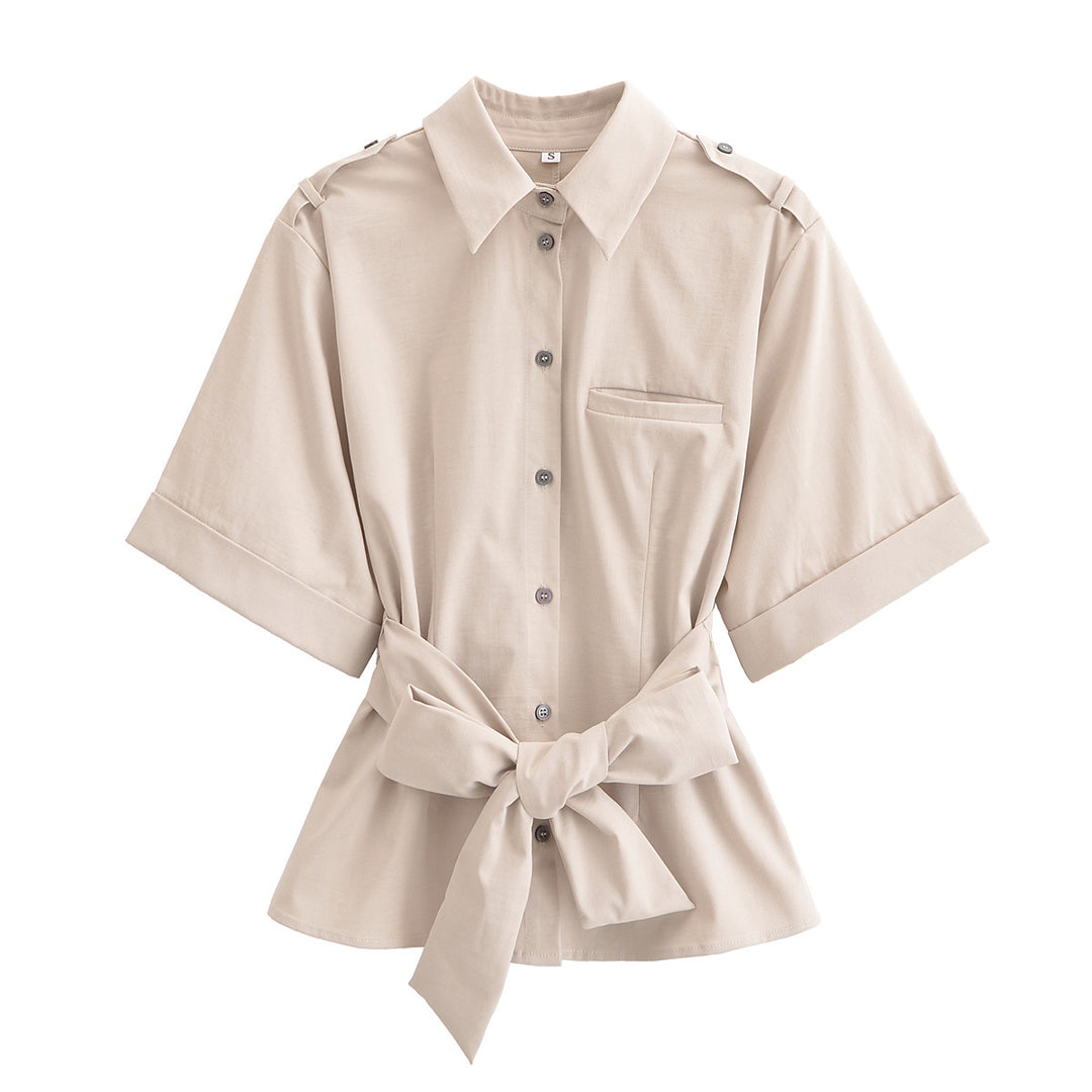 Damen Kurzarmbluse mit taillierbarem Gürtel und praktischem Taschen-Design Fudus