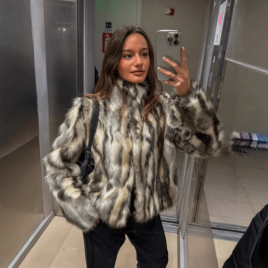 Damen Kunstfelljacke mit modernem Strickkragen Fudus