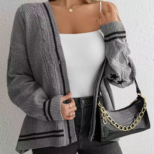 Damen Kuschelige Strickjacke mit markanten Knopfdetails Fudus