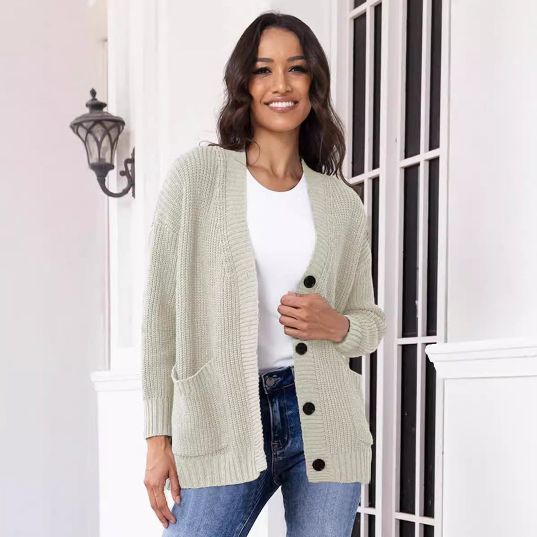 Damen Grobstrickjacke mit großen Taschen und modernem Knopfdesign Fudus