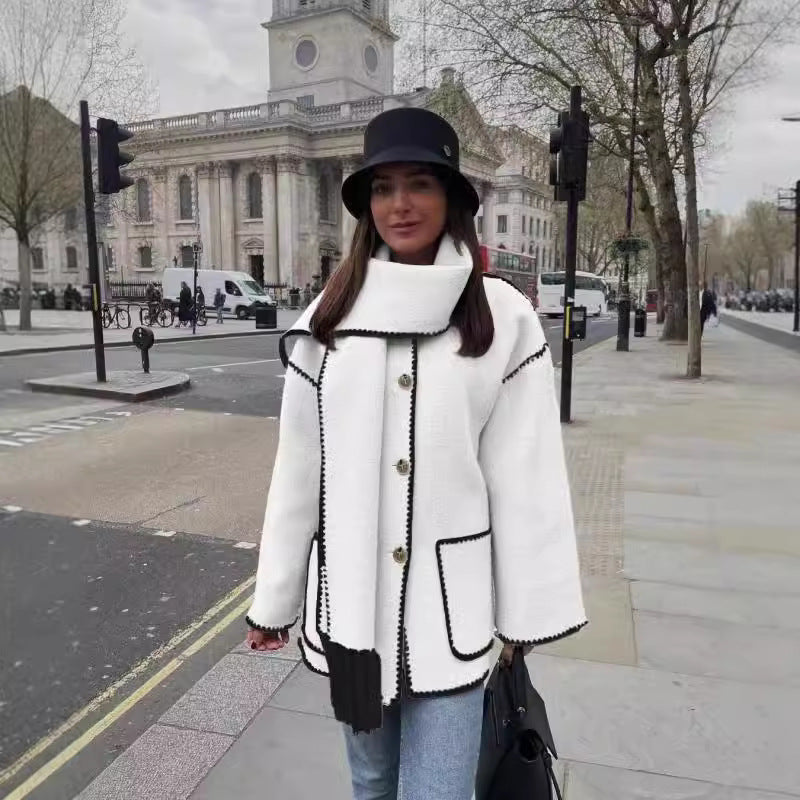 Damen Kuschelige Fleecejacke mit eleganten Fransen und Knopfdetail Fudus