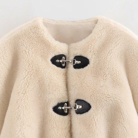 Damen Kunstfelljacke mit praktischen Taschen und dekorativem Druckknopfverschluss Fudus