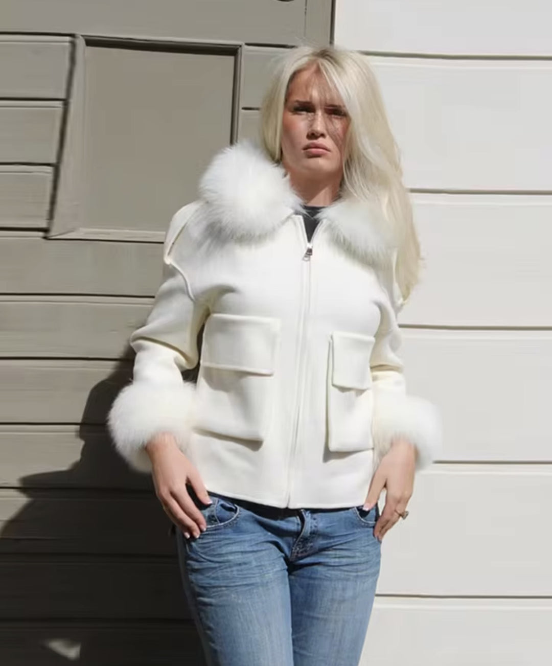 Damen Kunstfelljacke mit Pelzkragen und praktischen Taschen Fudus