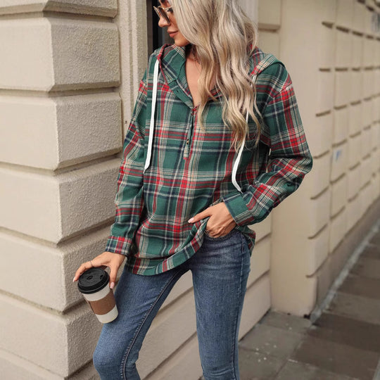 Damen karierte Kapuzenbluse mit praktischen Knopfdetails und lässigem Schnitt Fudus