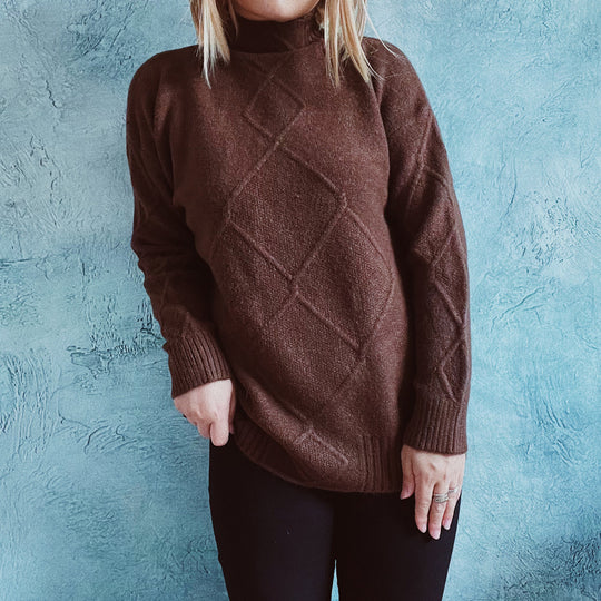 Damen Grobstrickpullover mit elegantem Rautenmuster und hohem Kragen Fudus