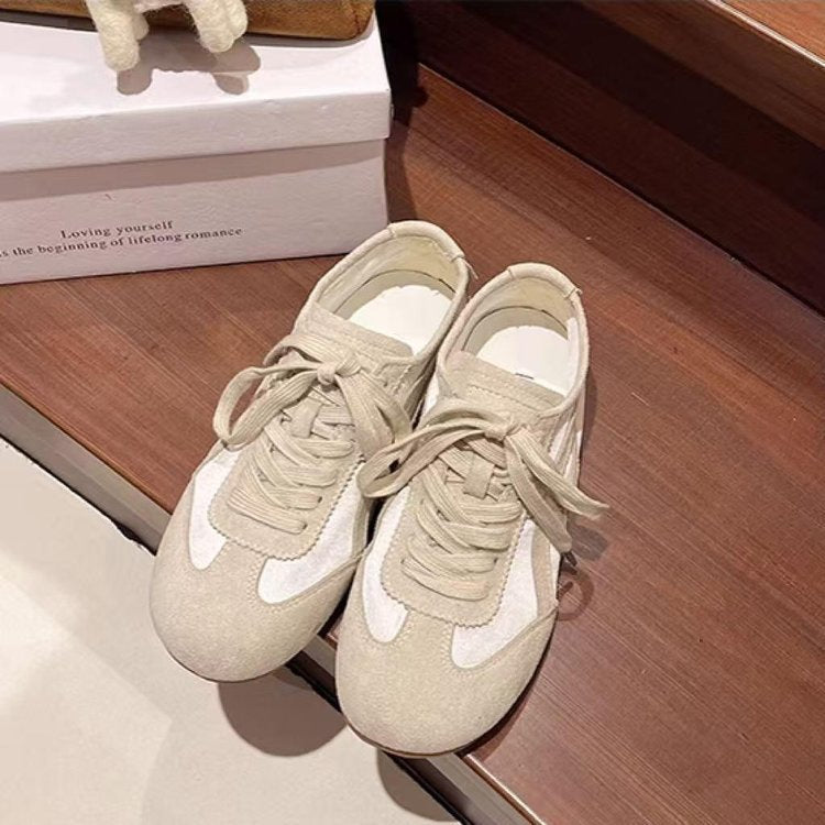 Damen Sneakers Aus Atmungsaktivem Wildleder Mit Modischen Schnürdetails