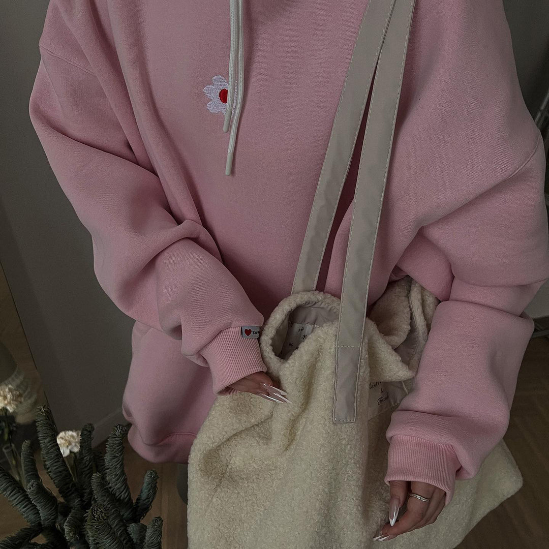 Damen Kapuzenkleid mit buntem Schriftzug und praktischen Taschen Fudus