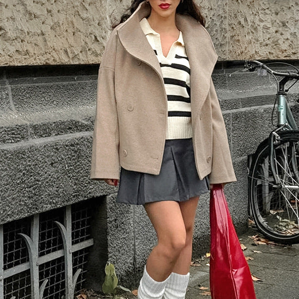 Damen lässige Oversized-Jacke mit breitem Kragen und Knopfdetails Fudus