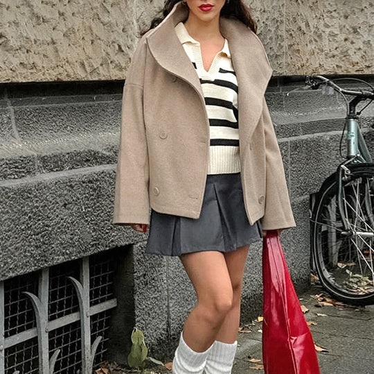 Damen lässige Oversized-Jacke mit breitem Kragen und Knopfdetails Fudus