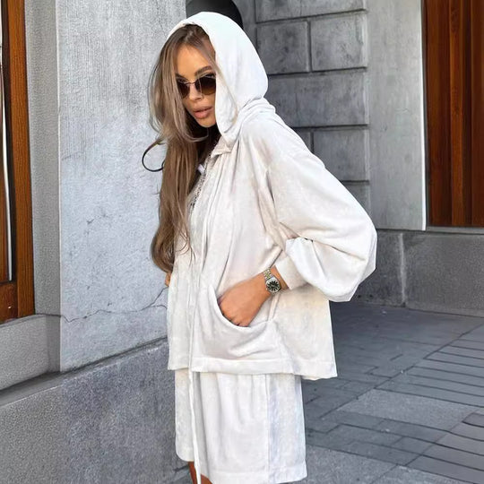 Damen kuschelige Veloursjacke mit kurzer Passform und Kapuze Fudus