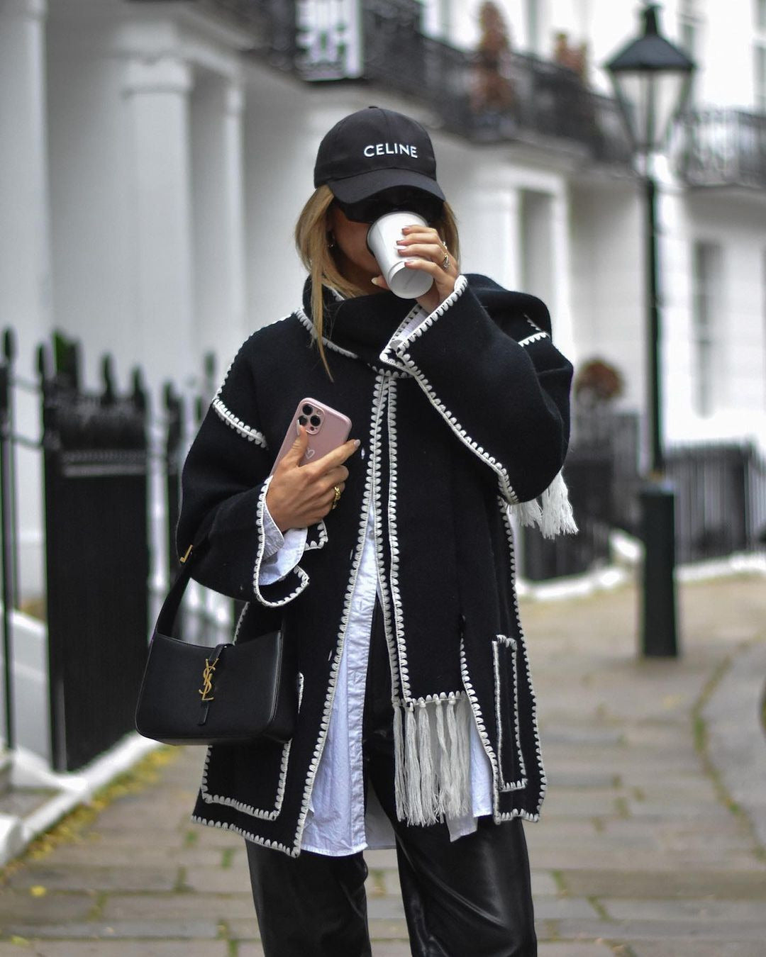 Damen Kuschelige Fleecejacke mit eleganten Fransen und Knopfdetail Fudus