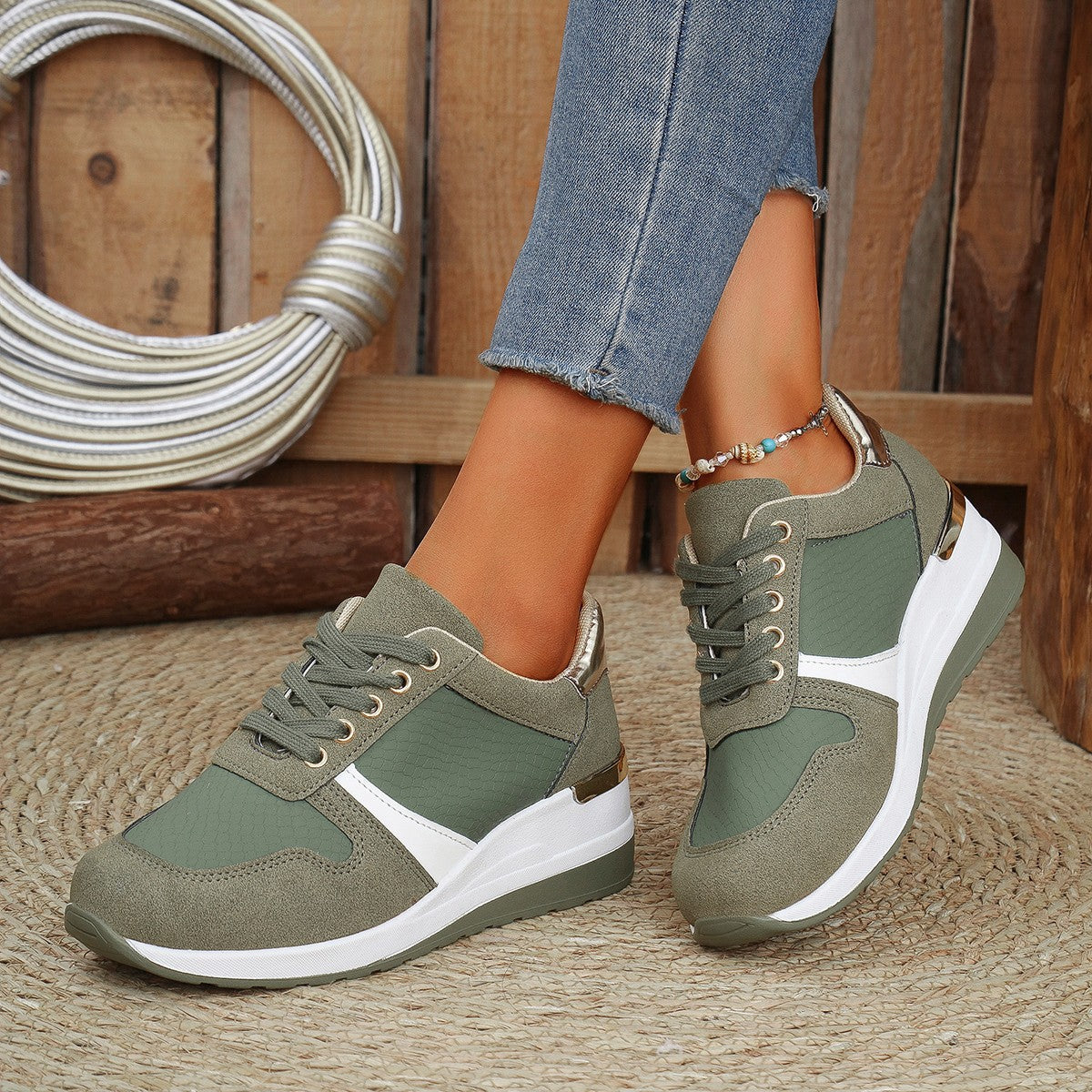 Damen Sneaker Mit Rutschfester Sohle Und Elegantem Design