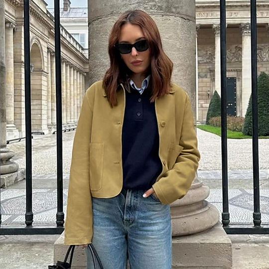 Damen Kurze Jacke mit eleganter Kragenlinie und praktischen Taschen Fudus