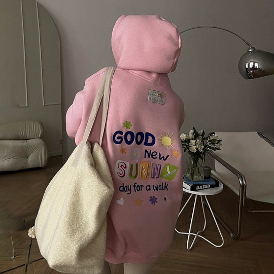 Damen Kapuzenkleid mit buntem Schriftzug und praktischen Taschen Fudus