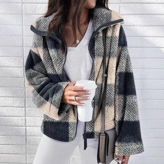 Damen Kuschelige Plüschjacke mit kariertem Muster Fudus