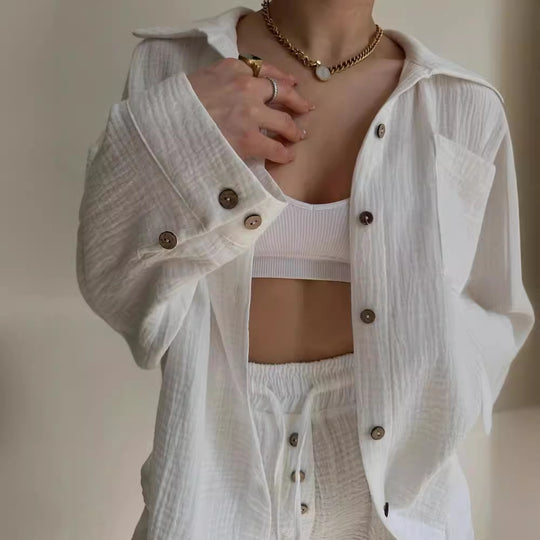 Damen lässige Overshirtjacke aus leichtem Material mit Holzknöpfen Fudus