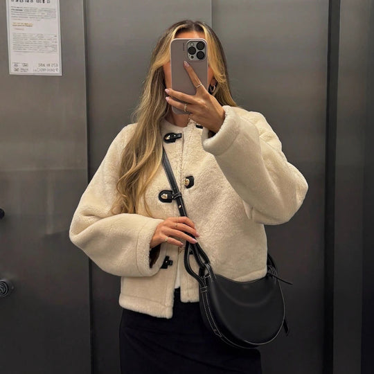 Damen Kuschelweiche Fleecejacke mit dekorativen Knöpfen Fudus