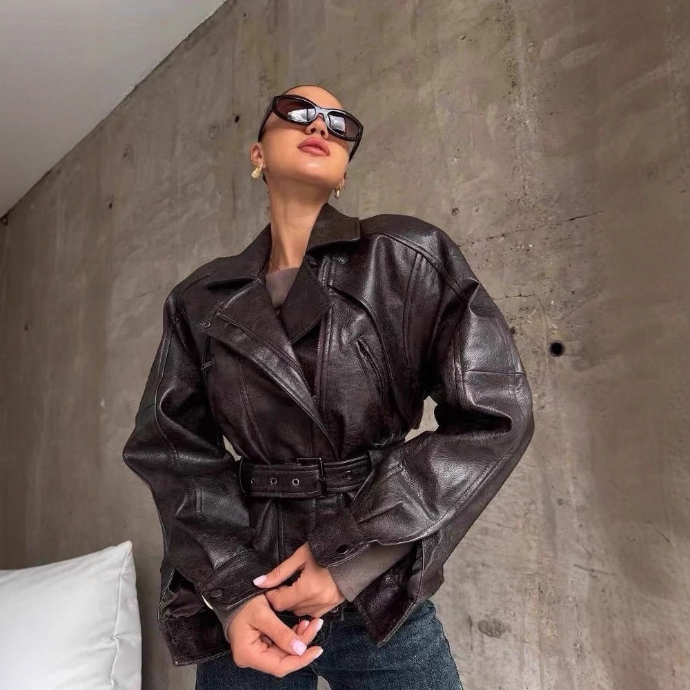 Damen Kunstlederjacke mit breitem Revers und taillierbarem Gürtel Fudus