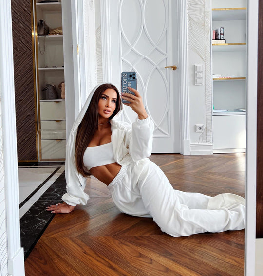 Damen kuscheliges Zweiteiler-Set mit cropped Hoodie und weiten Jogginghosen Fudus