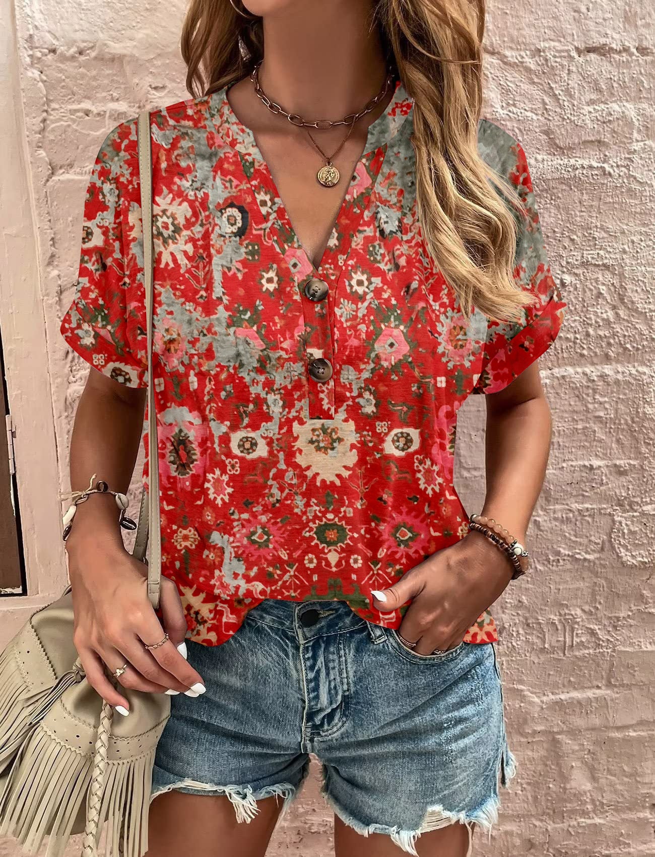 Damen Kurzarm Blusenshirt mit Knopfdetaillierung und trendigem Streifenmuster Fudus